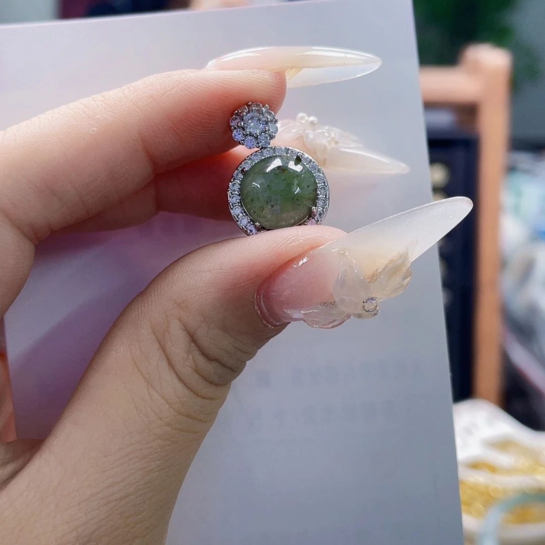 翡翠未镶嵌颈饰天然翡翠Ａ货