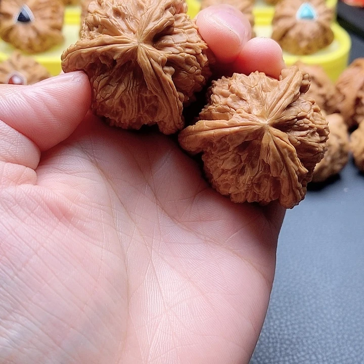 看***切恭喜大哥喜提爱核