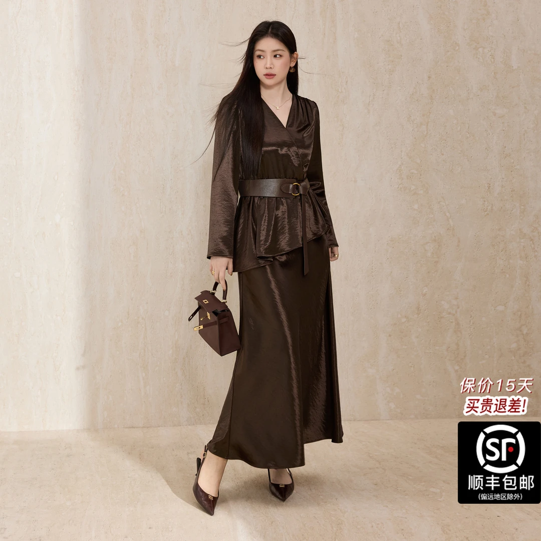 蓝语大码女装轻奢气质光泽缎面套装收腰显瘦上衣高腰半身裙19501