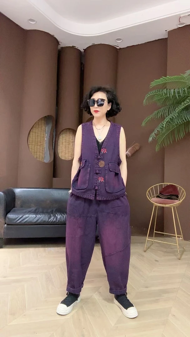 君姐服饰[CK060]春季新款砂洗牛仔彩色休闲宽松时尚马甲裤子