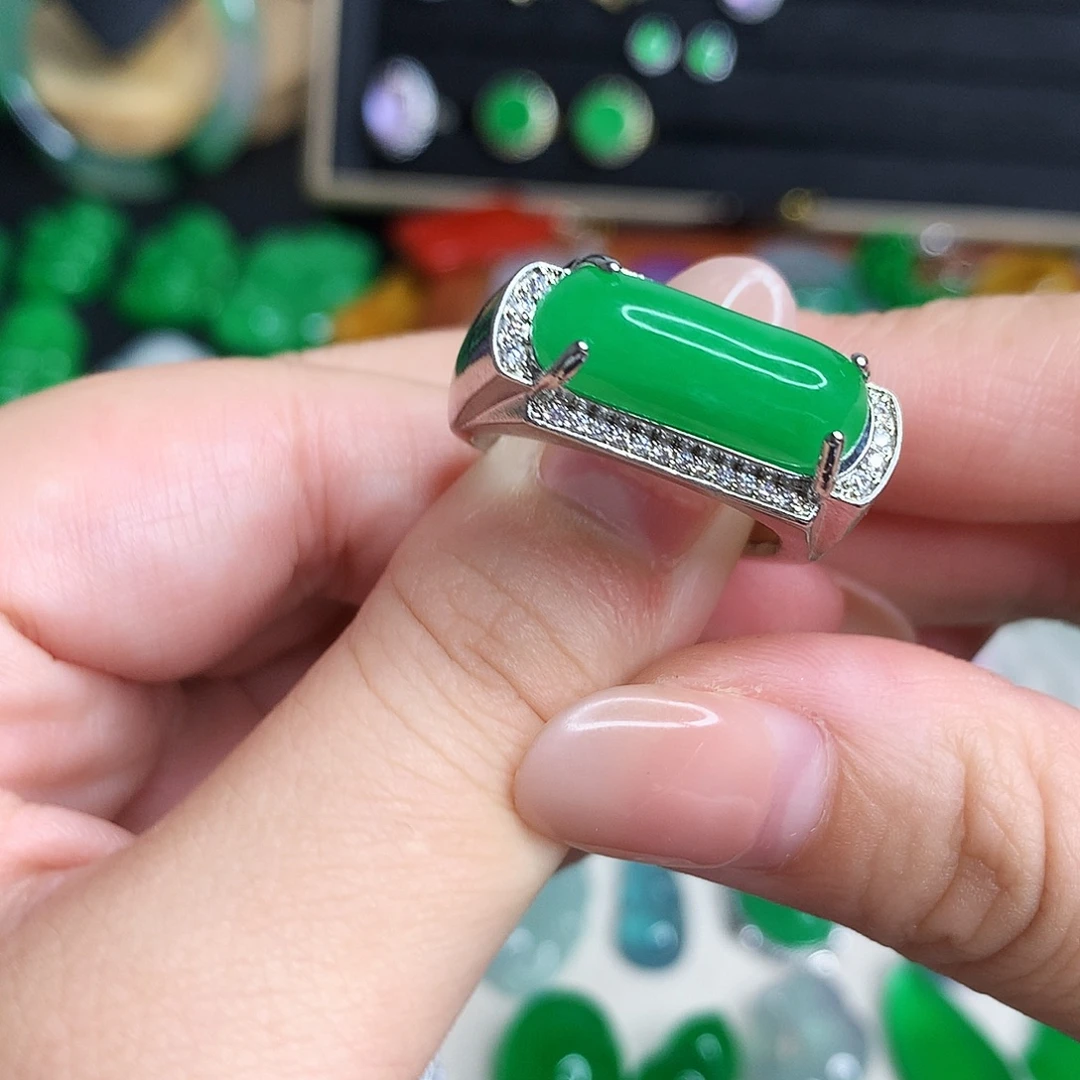 阿****未镶嵌翡翠手饰优化769