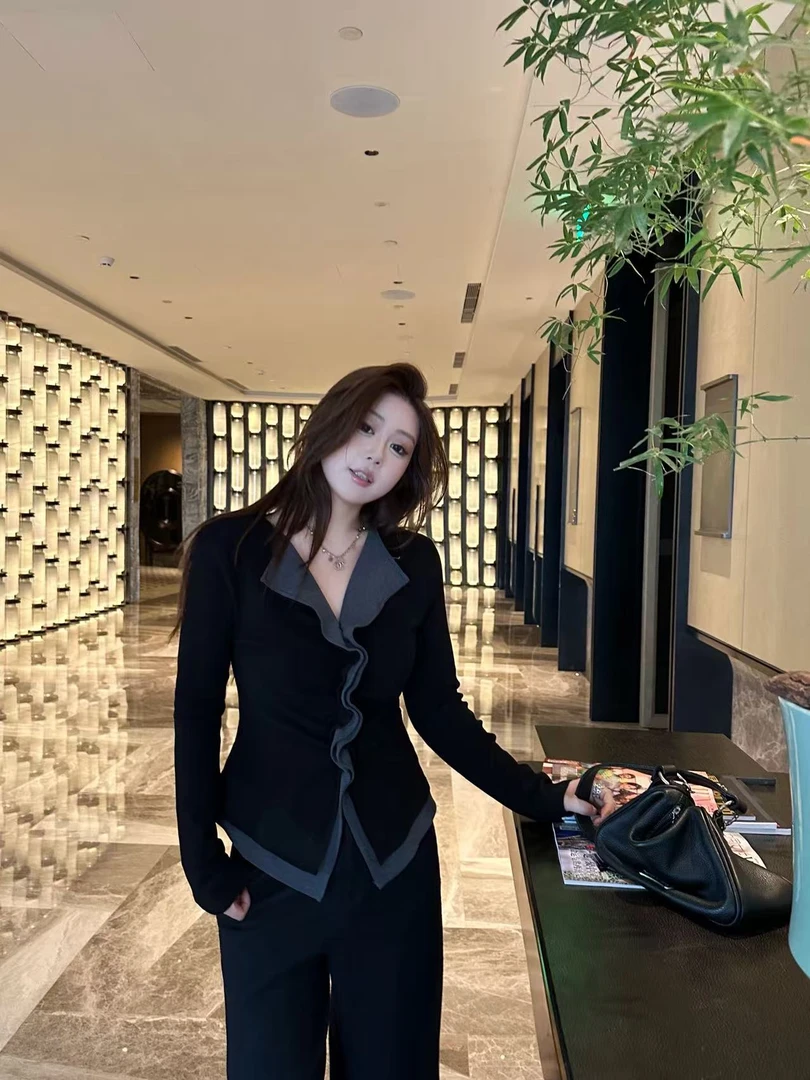 琪琪怪怪大码女装【层次美学】假两件拼接波浪边显瘦上衣T18201QD