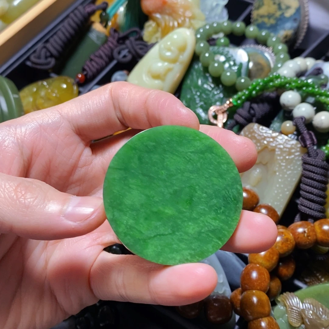 和田玉（碧玉）未镶嵌颈饰