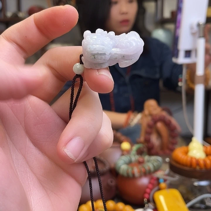 翡翠未镶嵌颈饰翡翠脖挂貔貅