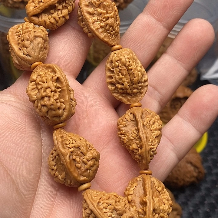 木质文玩绣花鞋手串