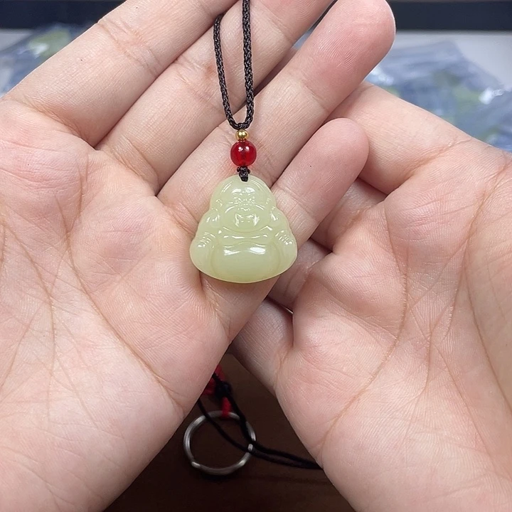 石英质玉未镶嵌颈饰