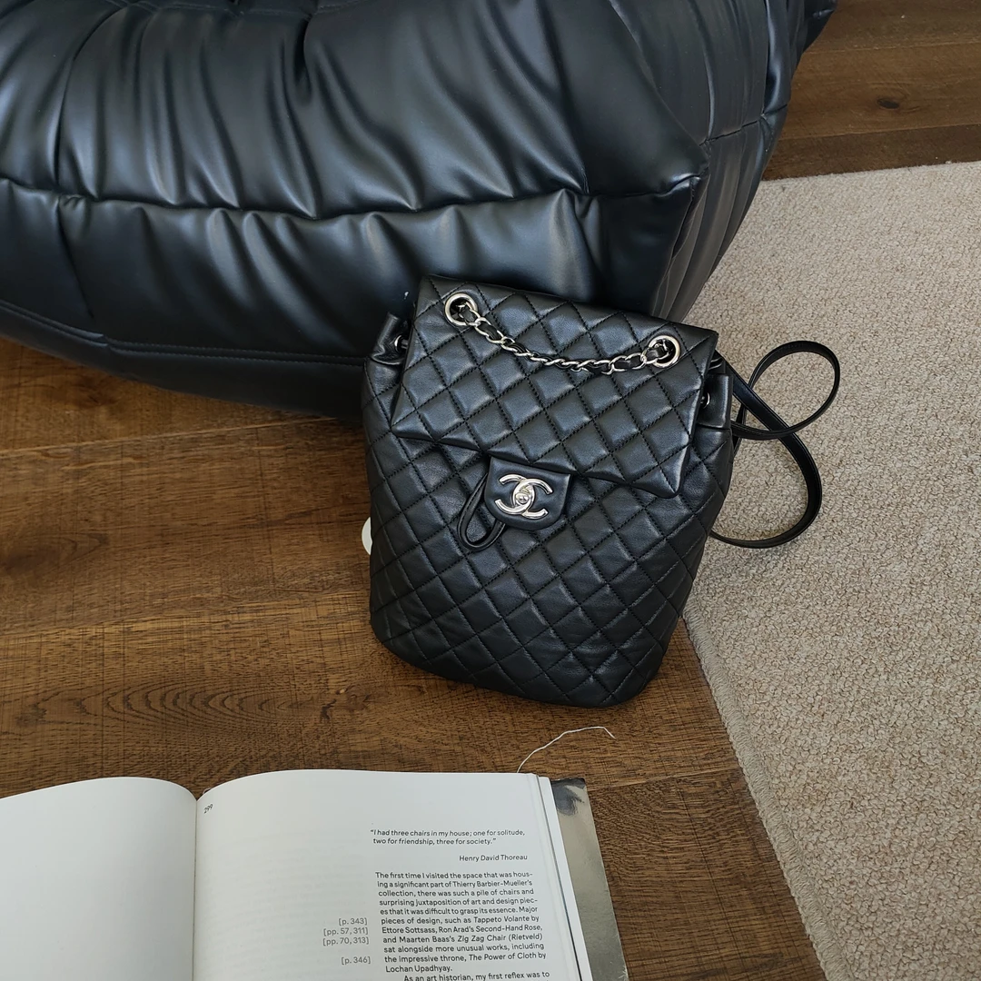 95新 Chanel/香奈儿 Azul-黑银羊皮萨尔茨堡小号双肩包 42665