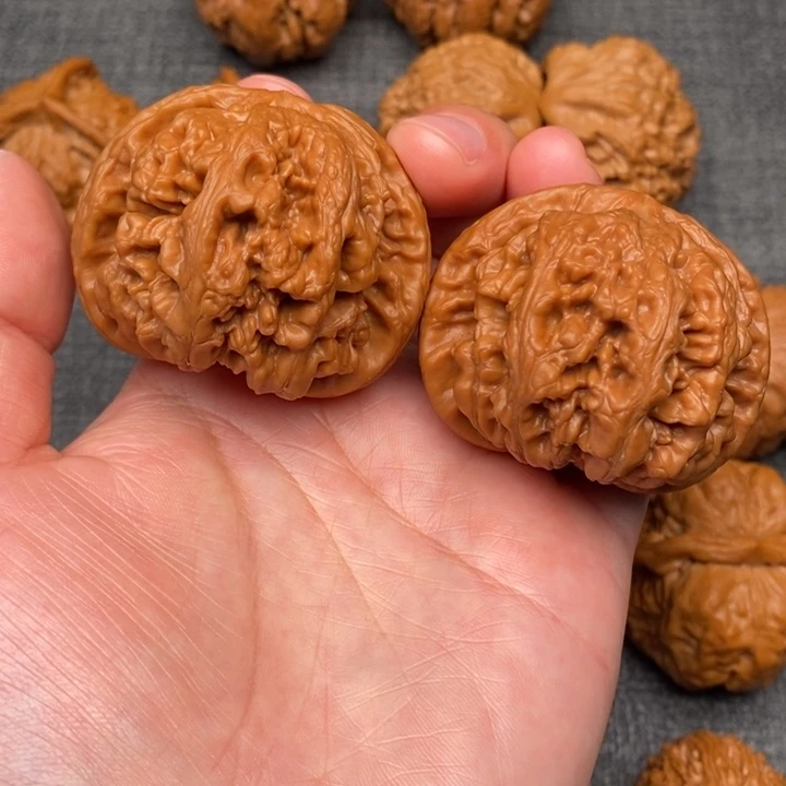 吊坠文玩核桃全品46粗筋