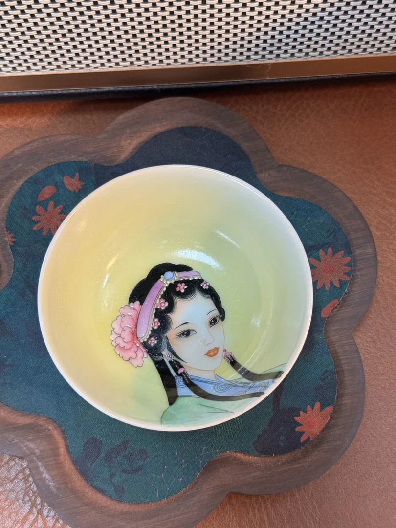 A028【王健昱器】景德镇手工手绘花旦普洱杯  80CM