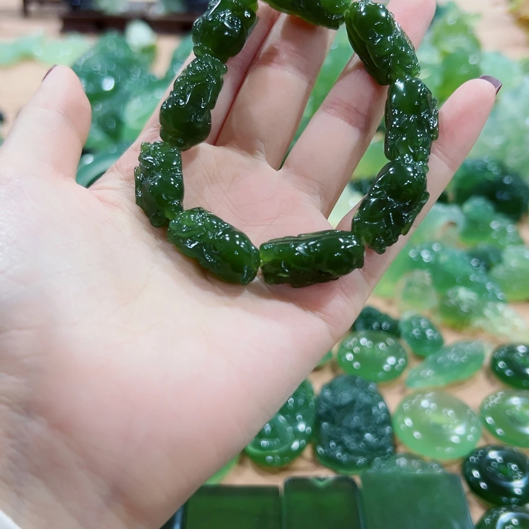 韩***华蛇纹石玉未镶嵌手串