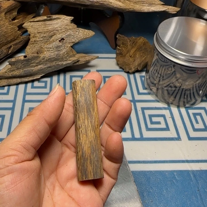 木质绿奇陆河树心牌7克
