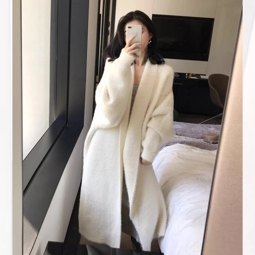 2025秋冬新款春秋白色仿水貂绒针织开衫中长款宽松毛衣外套女加厚