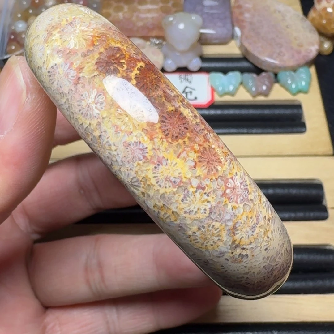 硅化玉纯天然色有机玉石未镶嵌59圈口