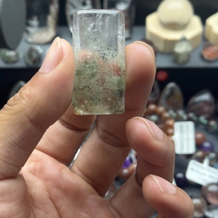 未镶嵌吊坠(赠链)水晶