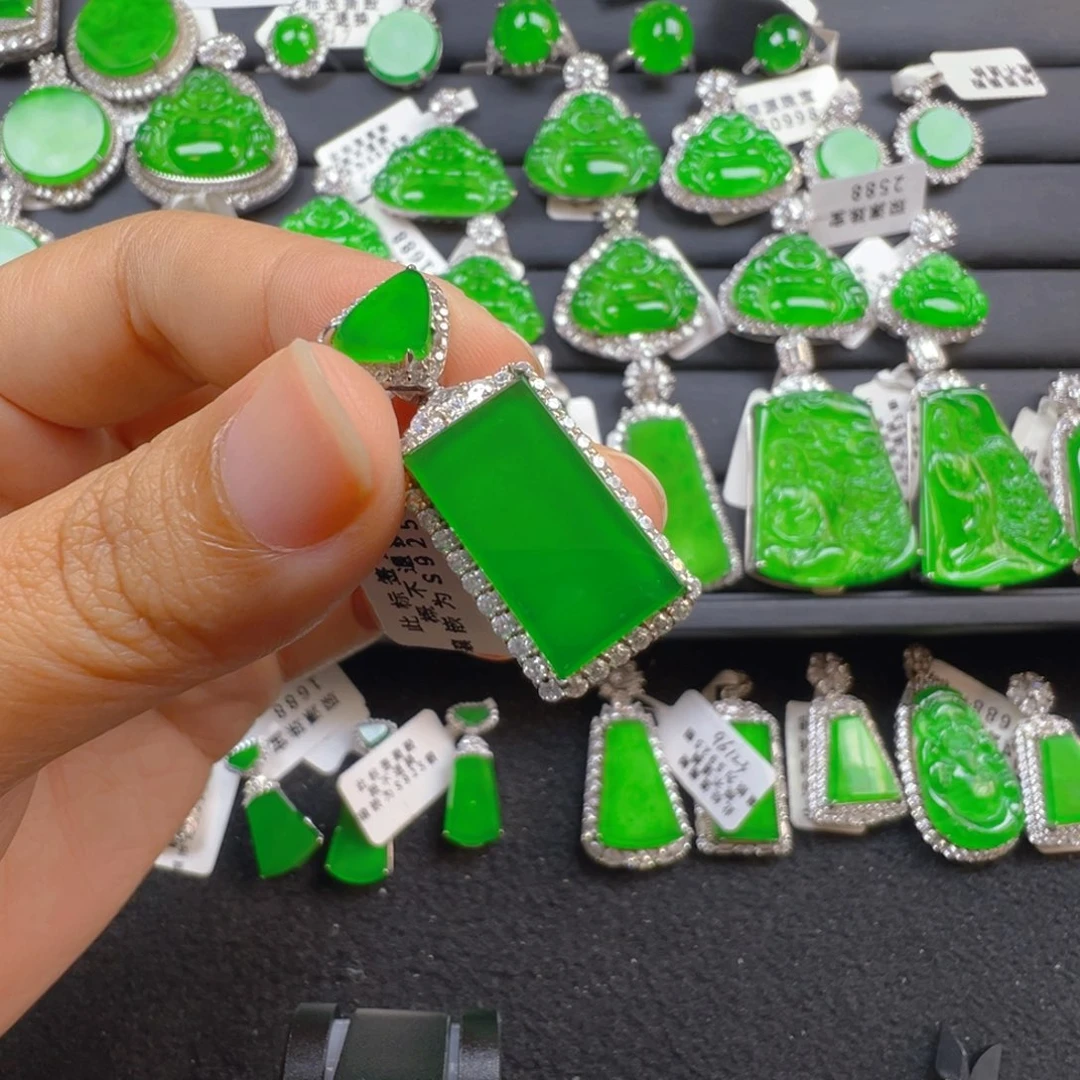 翡翠银S925镶嵌颈饰