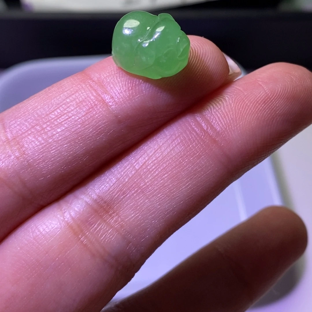 翡翠未镶嵌颈饰吊坠