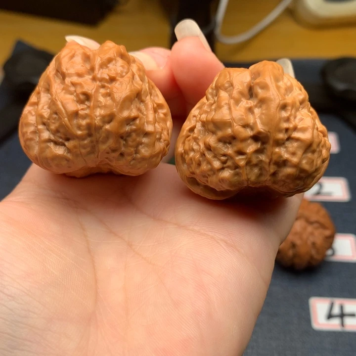 文玩核桃把件40蛤磨头