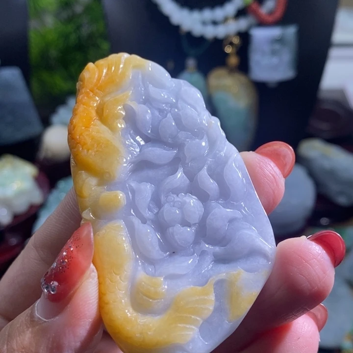 【闪购商品】颈饰未镶嵌翡翠鱼