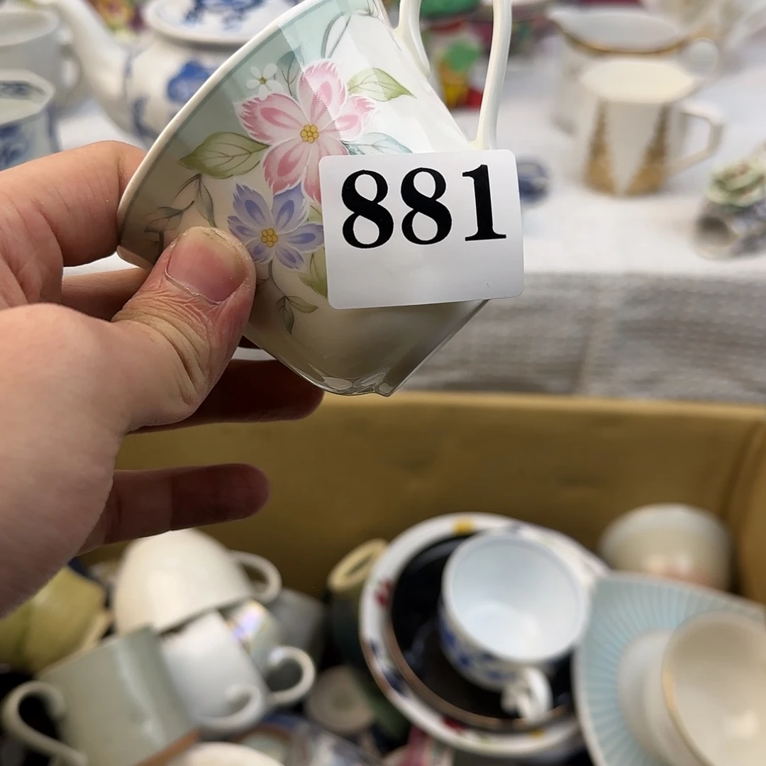 茶盏白*糖我的小姐姐们都是我的小可爱们的