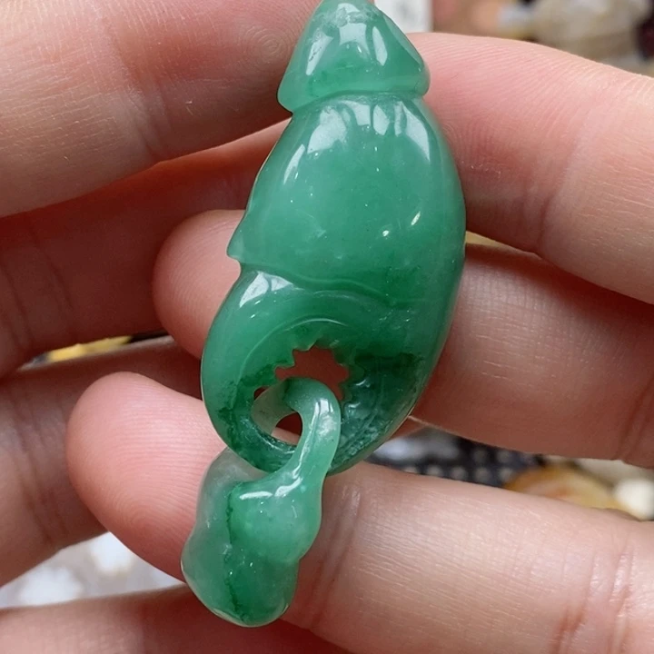 石英质玉颈饰未镶嵌