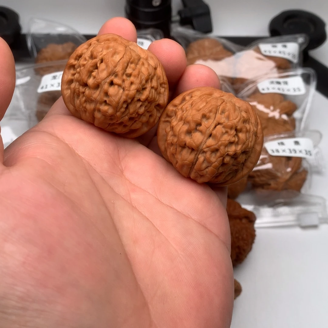 知***樂文玩核桃吊坠莲花