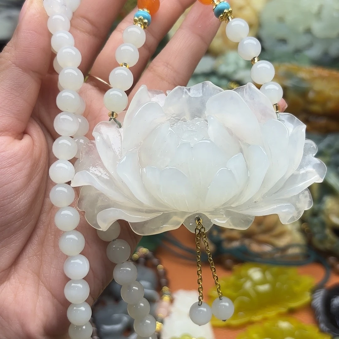 鑫***尔蛇纹石玉未镶嵌颈饰