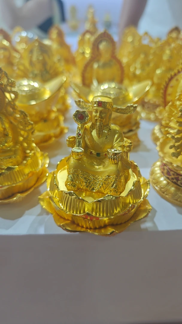 如来造型可作香水座礼品装饰