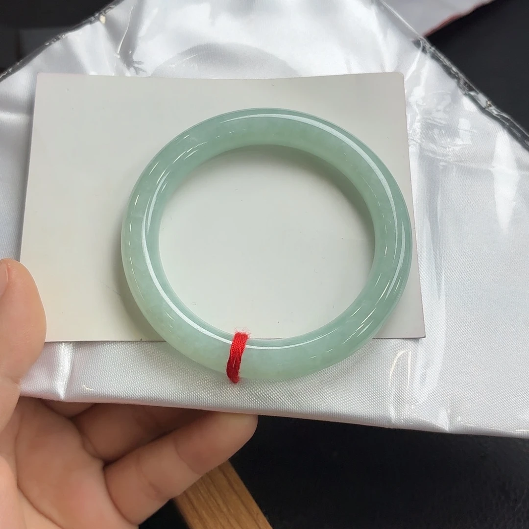 翡翠未镶嵌手镯1号