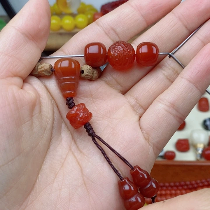 开***乐玛瑙/玉髓未镶嵌颈饰