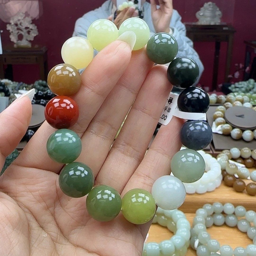 和田玉未镶嵌手串