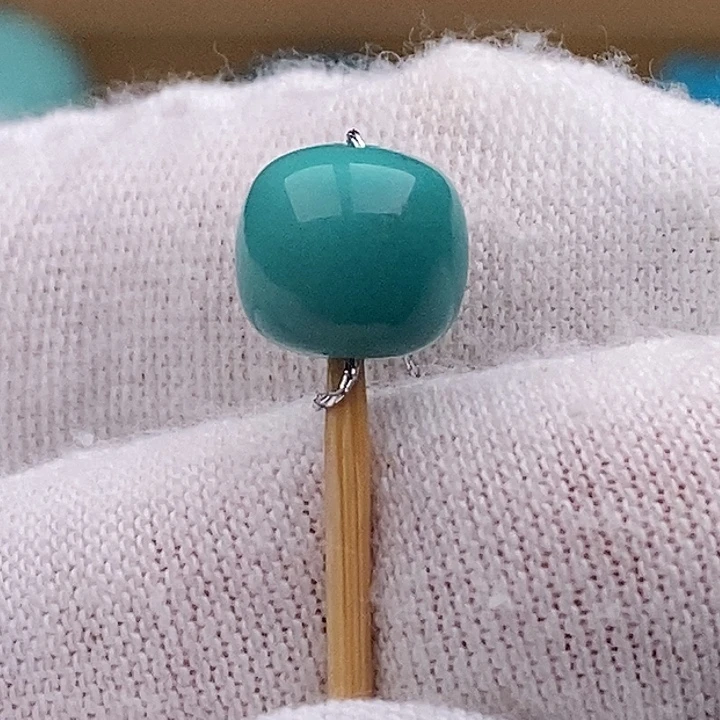 绿松石未镶嵌珠宝奇石8.4