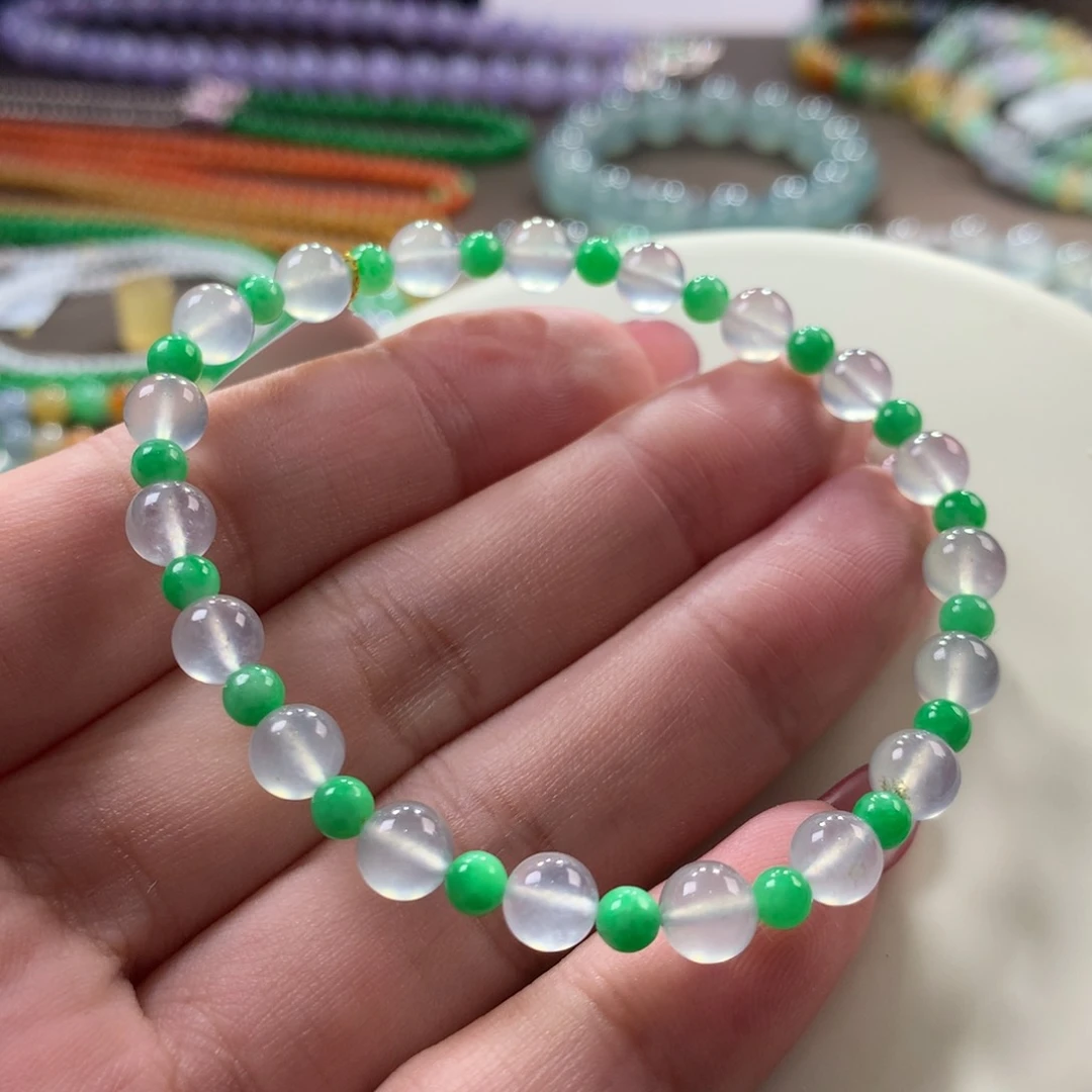 翡翠手链未镶嵌翡翠高冰小香葱卡6+