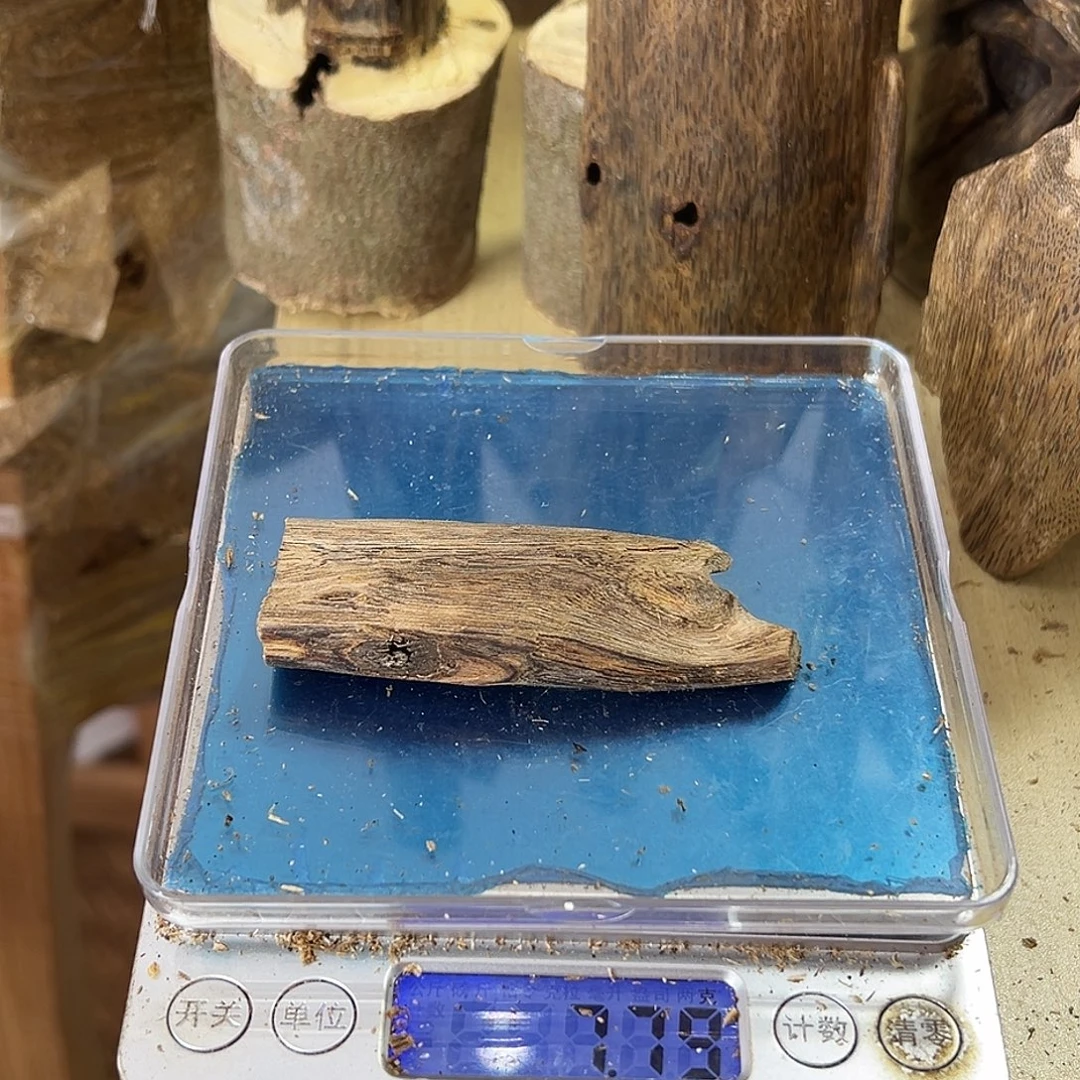 香料绿奇楠白棋7克