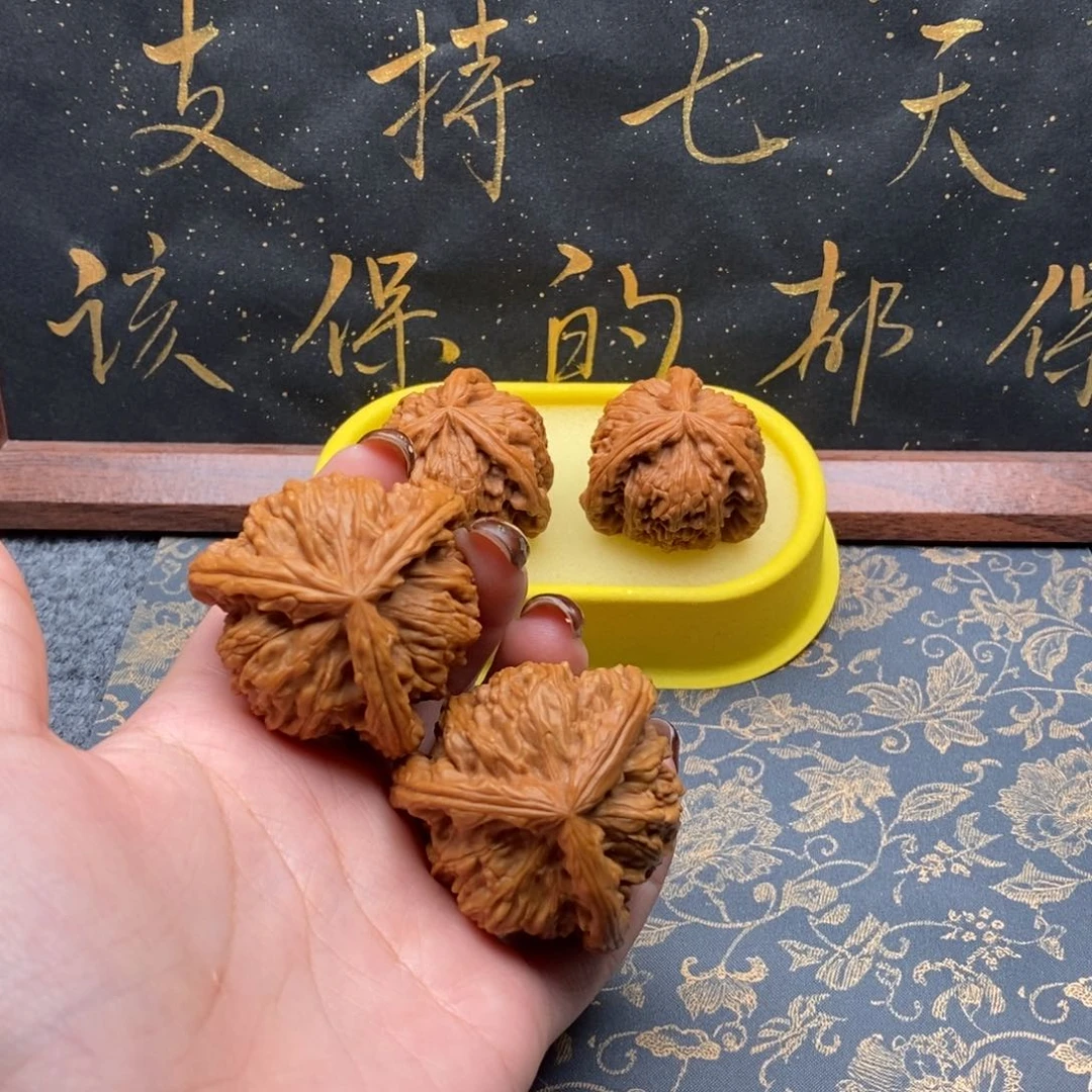 吊坠文玩核桃唯****8白狮子