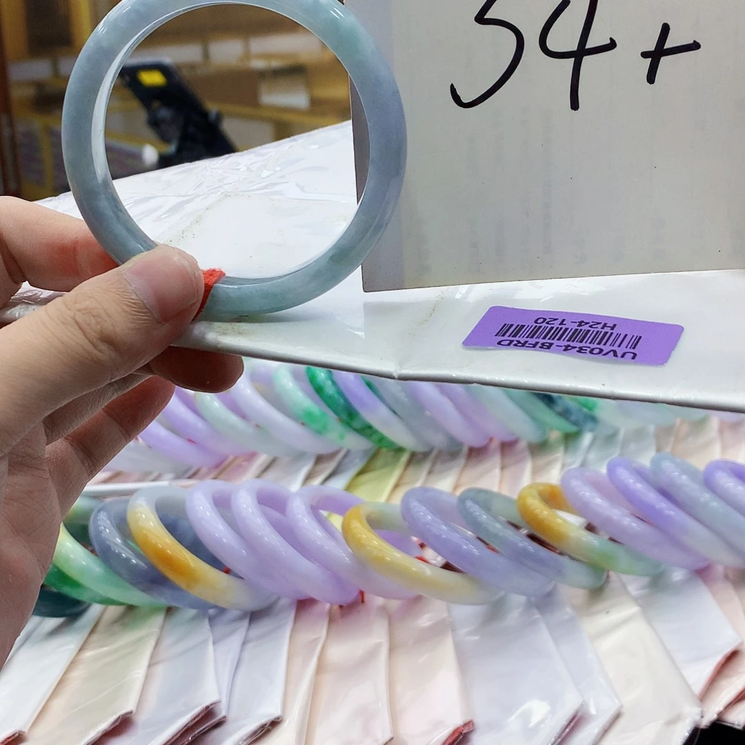 翡翠未镶嵌手镯dddftrddd