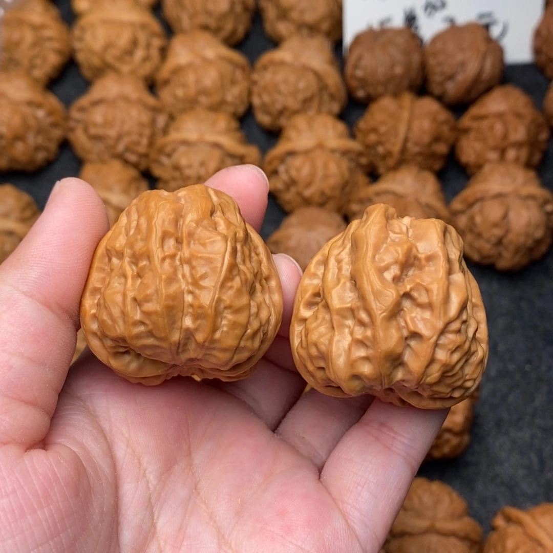 文玩核桃把件叫***行蛤蟆36