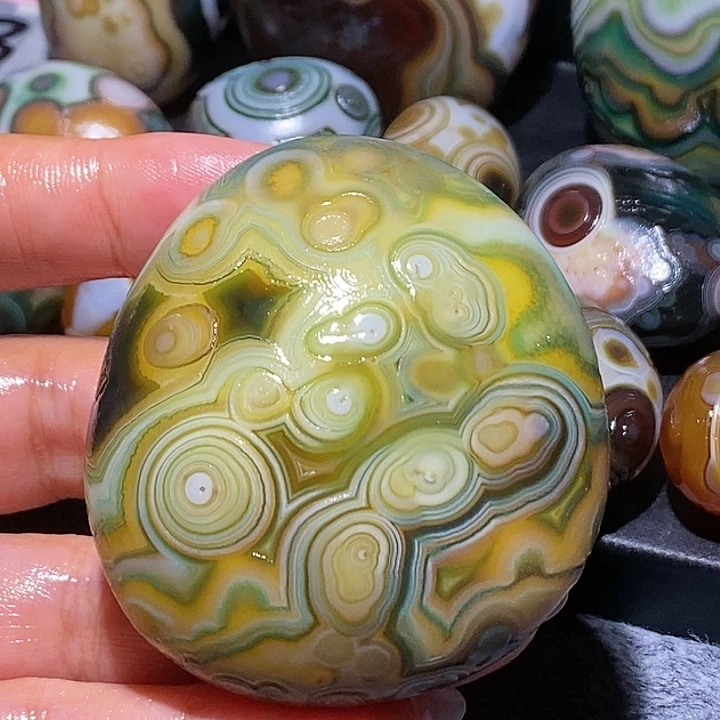 玛瑙/玉髓未镶嵌珠宝奇石84