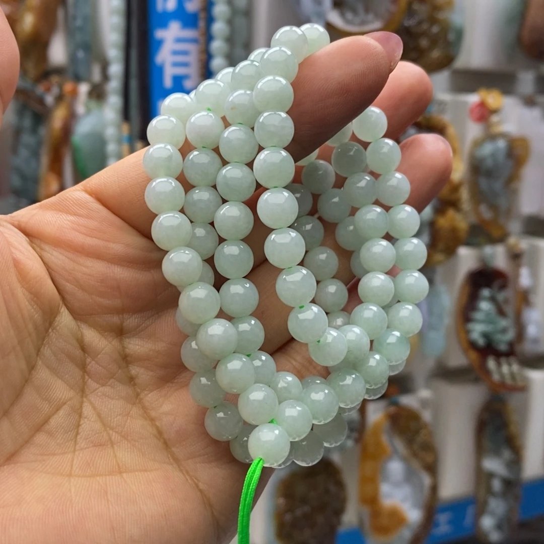 翡翠未镶嵌颈饰好