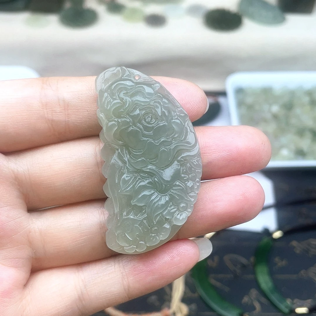 和田玉（糖玉）未镶嵌颈饰