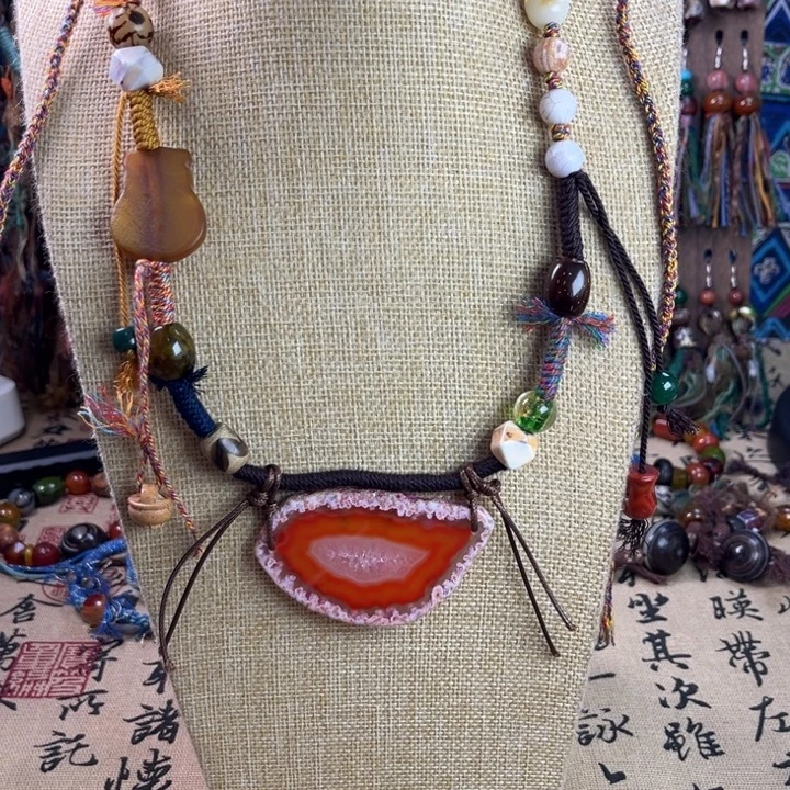 玛瑙/玉髓未镶嵌颈饰