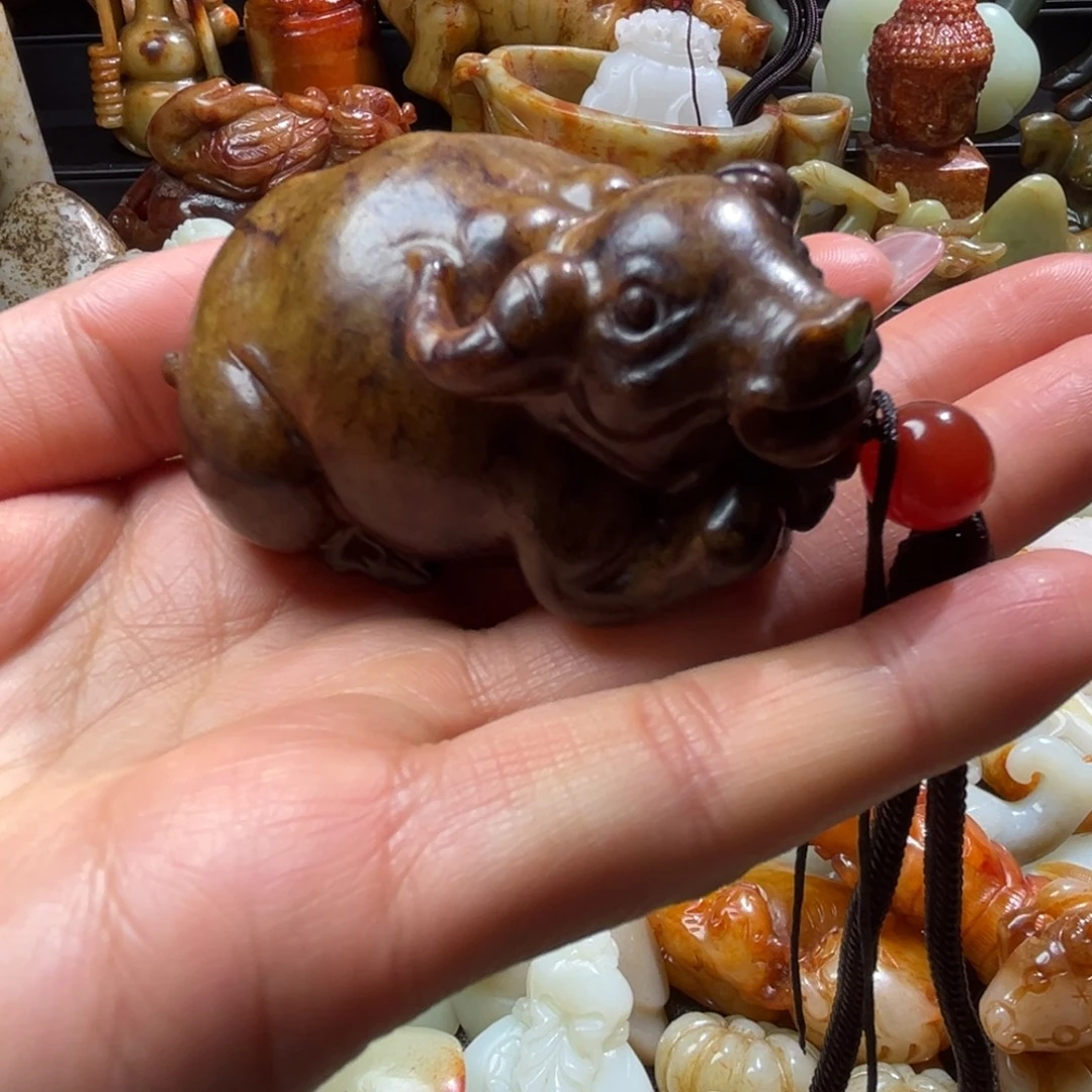 和田玉未镶嵌挂件