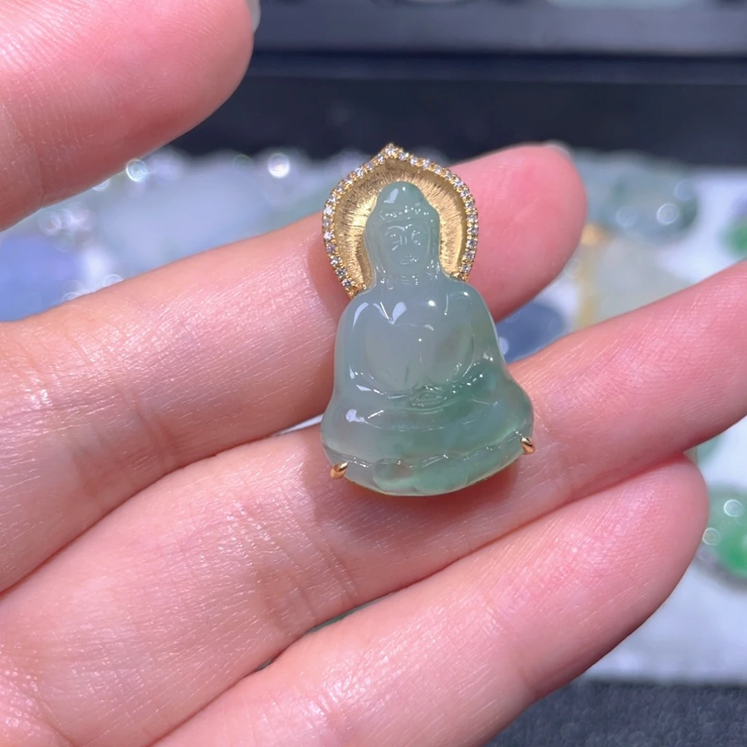颈饰18K金镶嵌翡翠翡翠