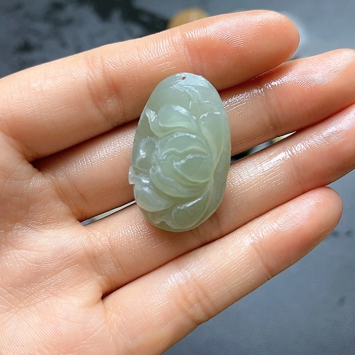 【闪购商品】和田玉未镶嵌颈饰巧*