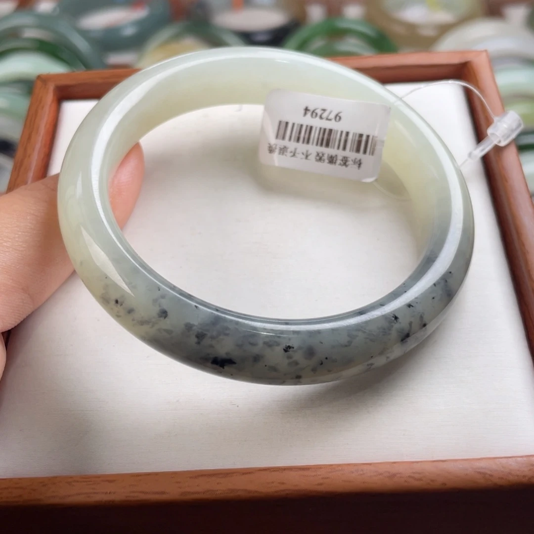 【闪购商品】和田玉手镯未镶嵌蓝*56