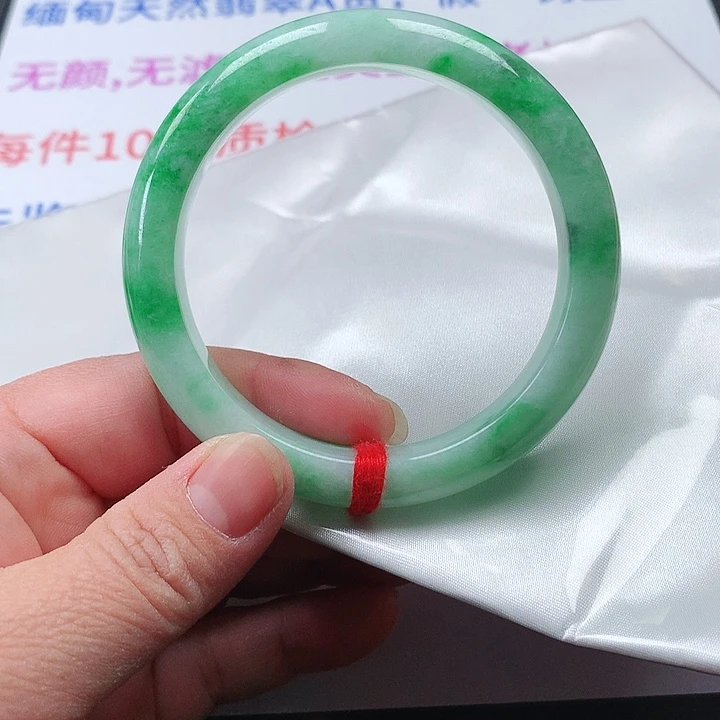 翡翠手镯未镶嵌翡翠004