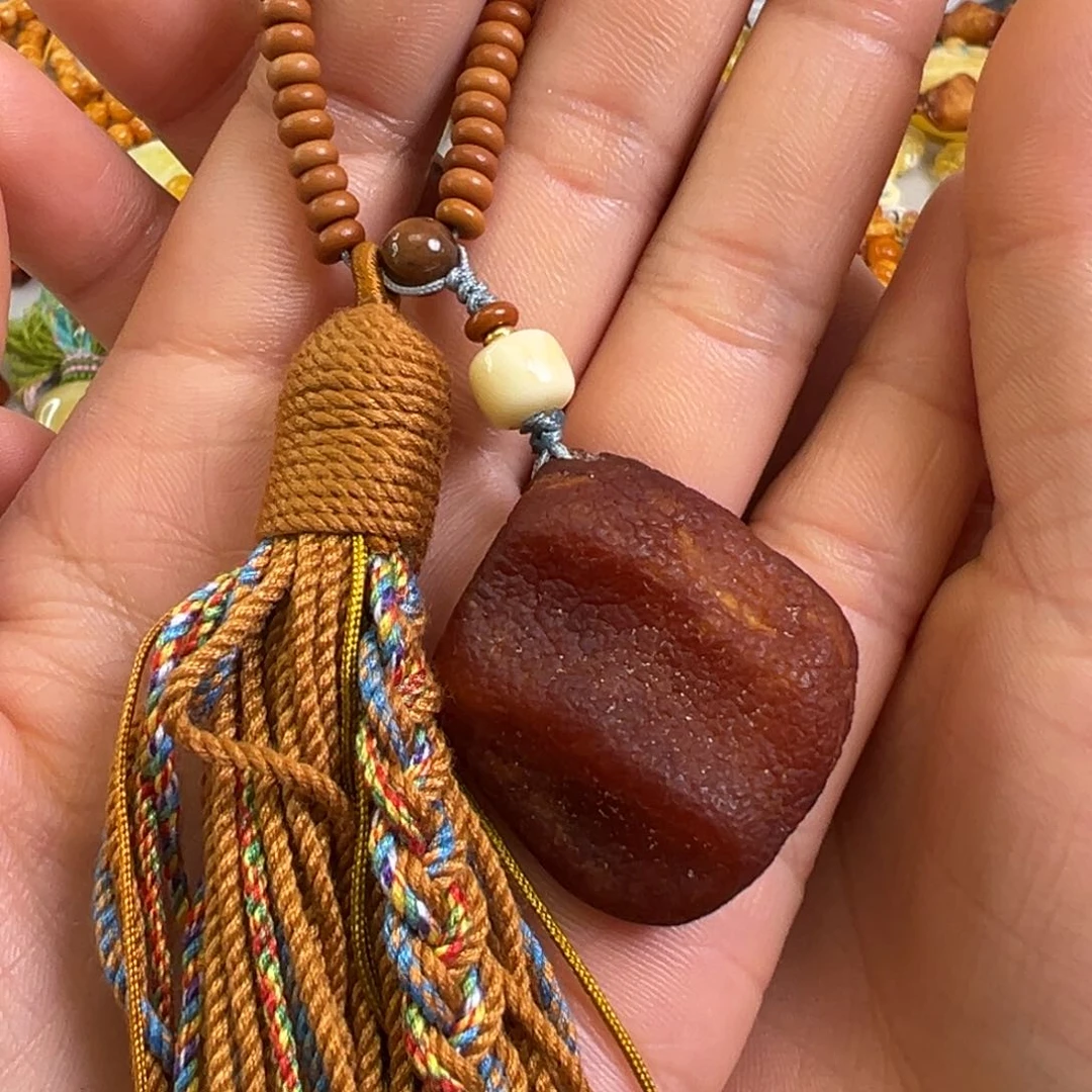 未镶嵌蜜蜡裸石蜜蜡