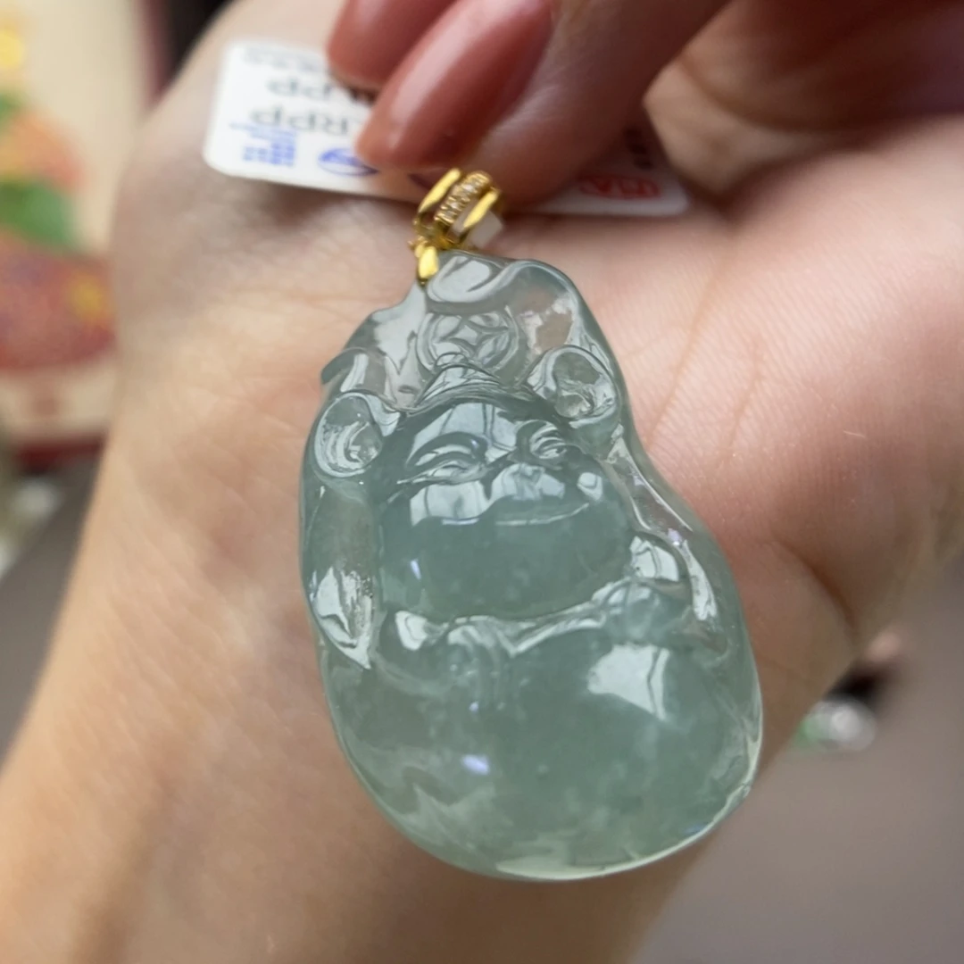 翡翠18K金镶嵌颈饰吊坠52