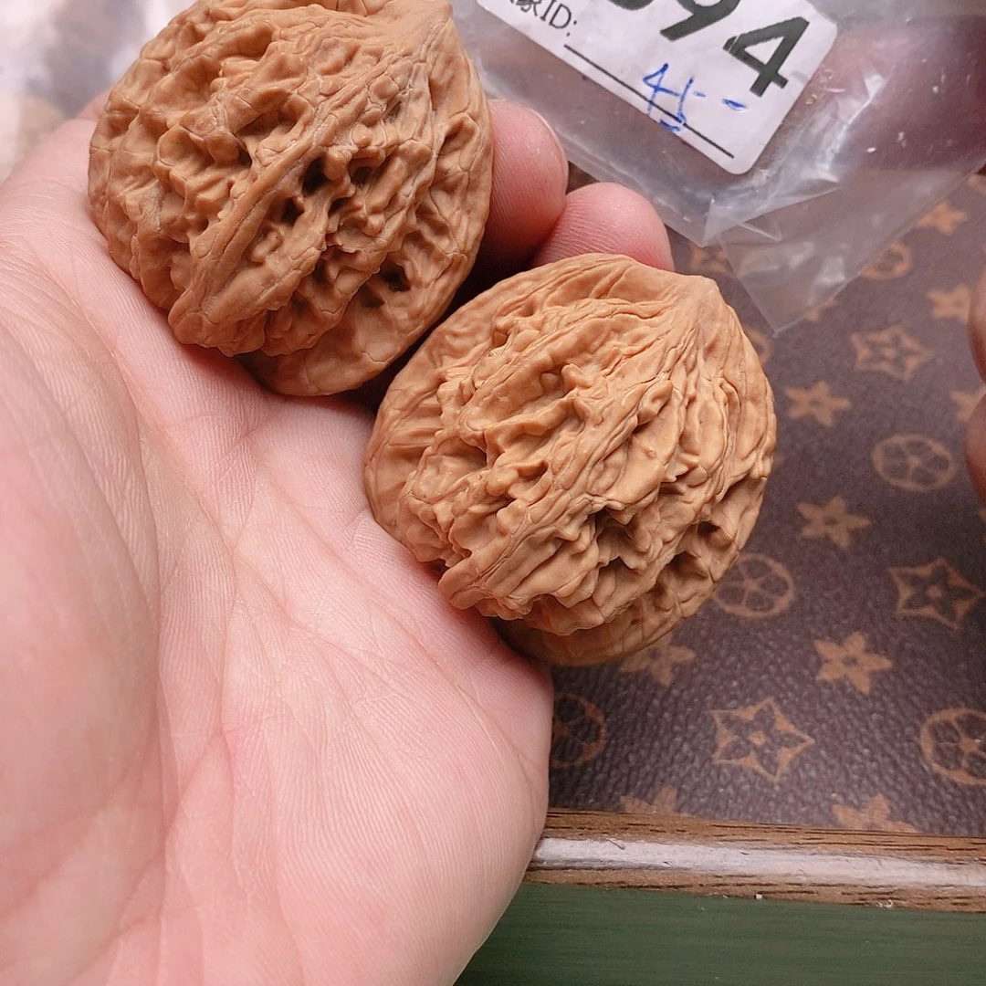 文玩核桃把件麦虎42加尺。