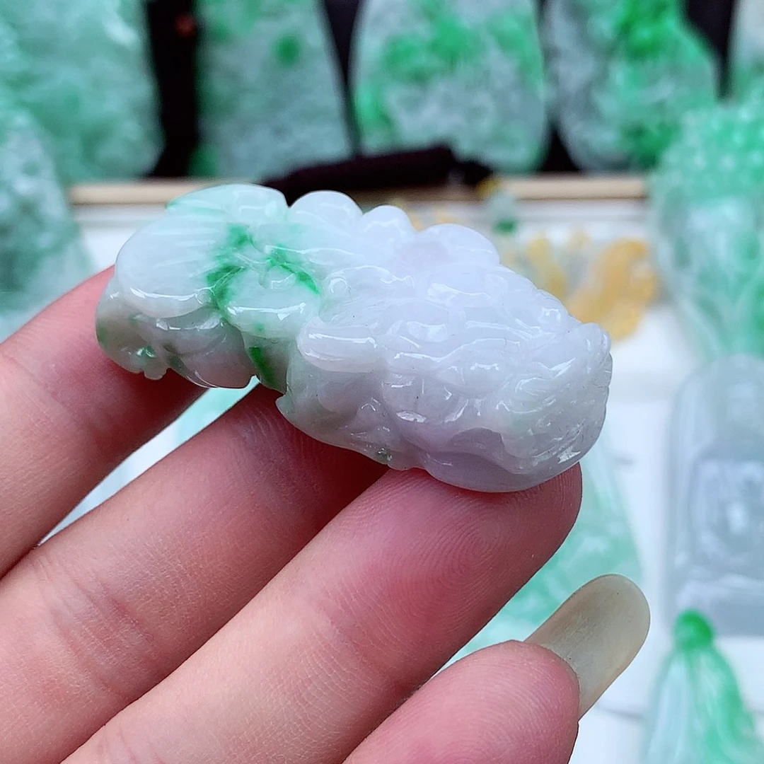 翡翠未镶嵌颈饰翡翠吊坠