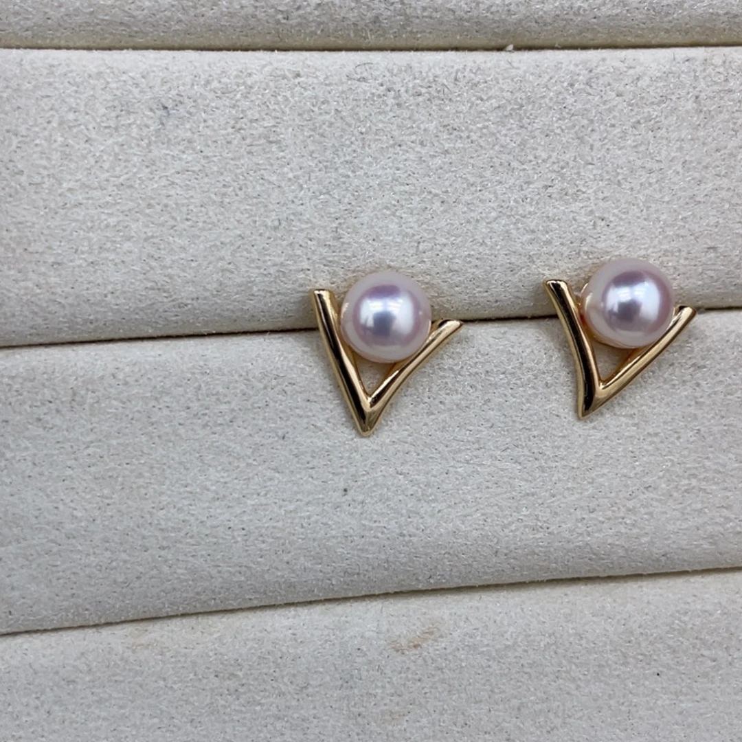 耳饰18K金镶嵌海水珍珠